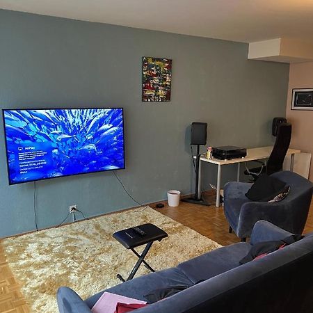 Ferienwohnung Beautiful Large Studio In Center Of Geneva Free Wifi Exterior foto